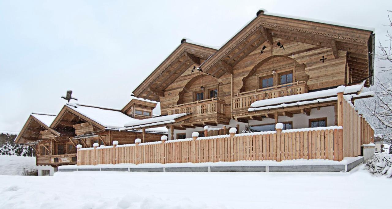 Alpenchalet Bruecke Chalet