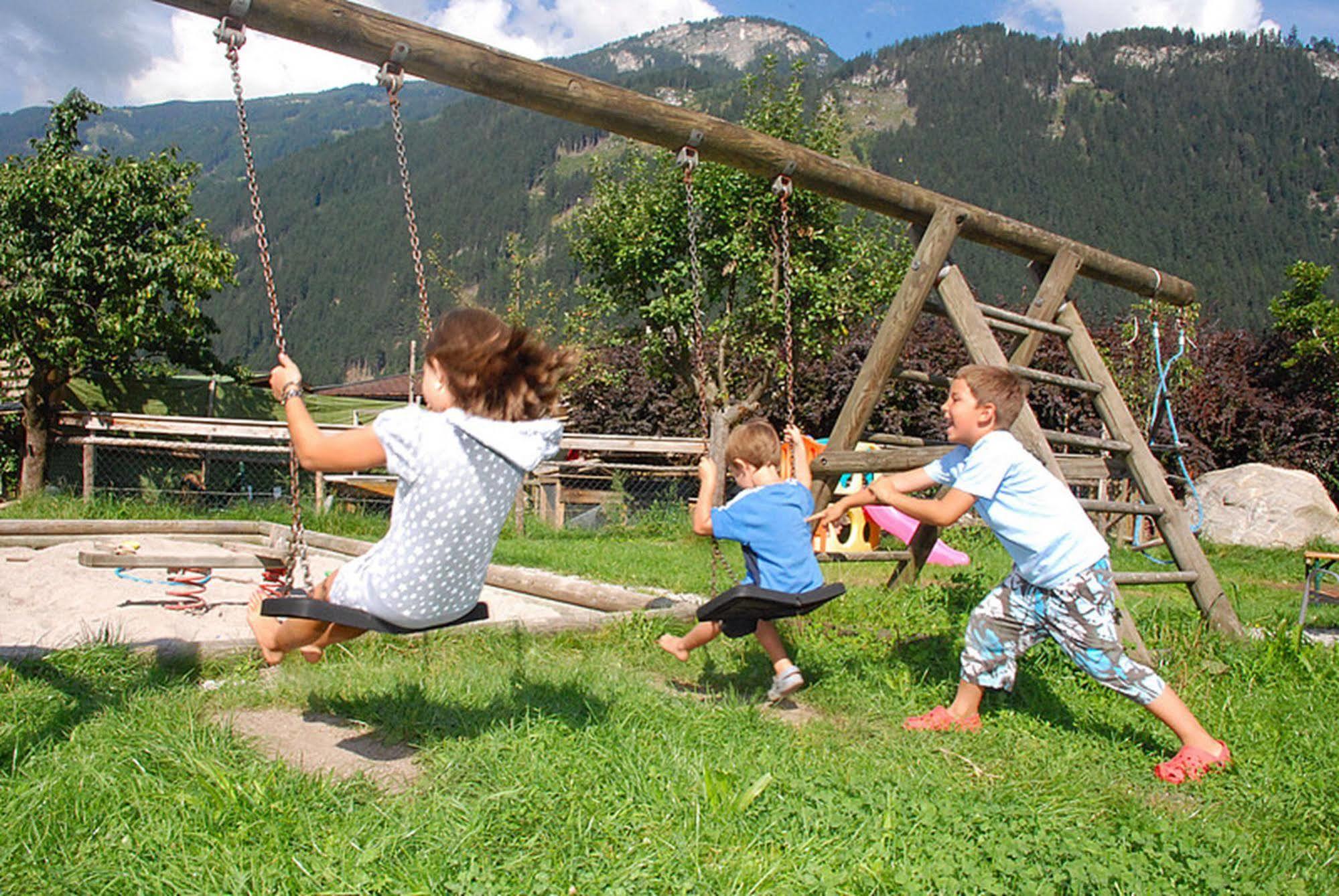Alpenchalet Bruecke